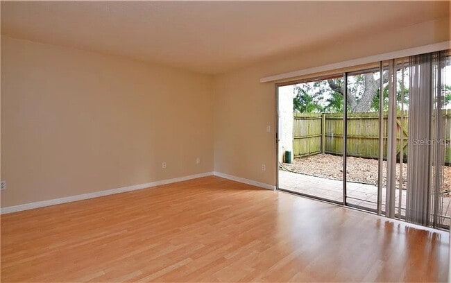 Foto del edificio - 3403 Clark Rd