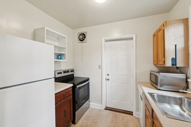 Foto del edificio - 4811 Calvert Rd