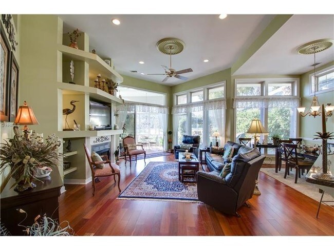 Building Photo - 3 Bridle Path Ln