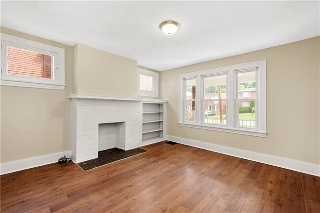 Foto del edificio - 2228 S Braddock Ave