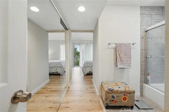 Building Photo - 14861 Mulberry Dr