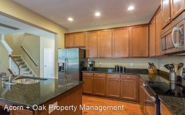 Building Photo - 4 br, 2.5 bath House - 2409 Pear Tree Lane