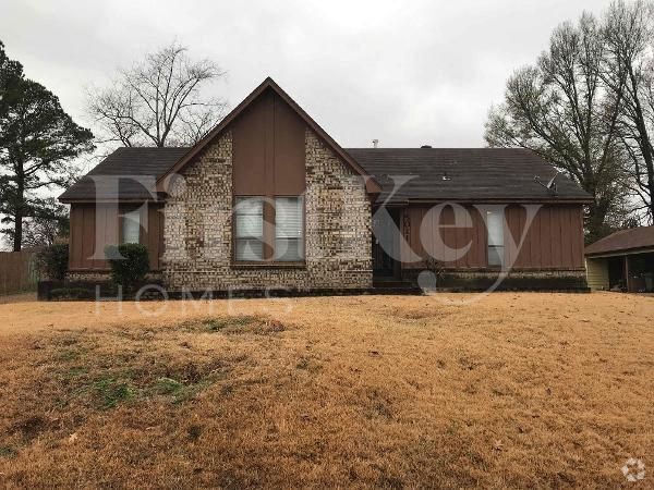 Building Photo - 5011 Autumnwood Dr