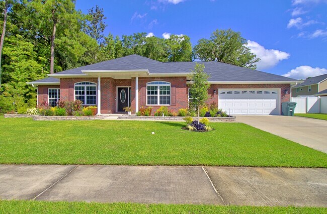 Building Photo - 430 Meloney Dr