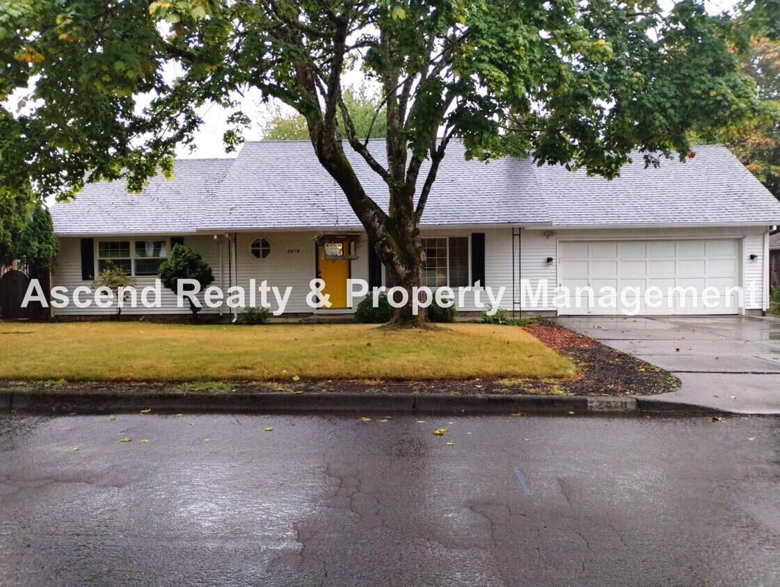 Foto principal - Ideal Hillsboro Location 2 Level Home with...