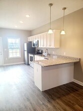 Building Photo - 258 Spring Creek Ave