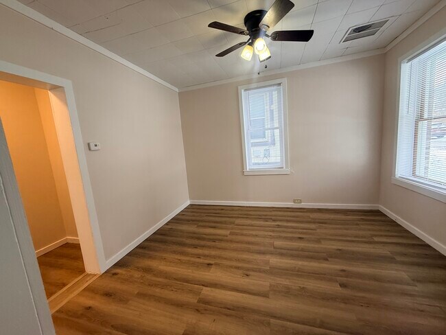 Foto del edificio - 300 Kent St