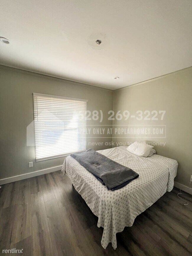 Building Photo - 2 br, 1 bath House - 9426 Peach Street -