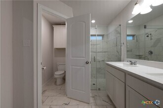 Building Photo - 2089 Egret Ave