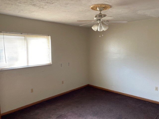 Foto del edificio - 306 Onyx Ave