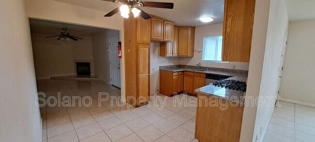 Foto del edificio - 355 Spindrift Way