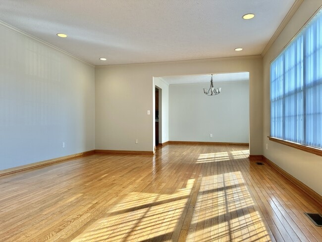 Building Photo - 7143 Polo Pl