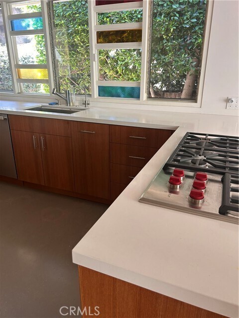 Foto del edificio - 3307 Ledgewood Dr