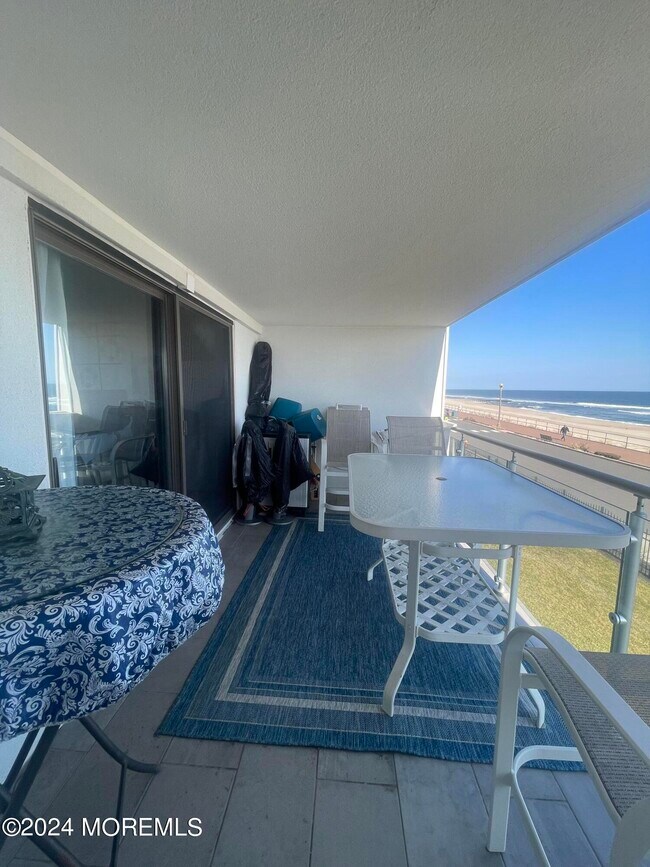 Foto del edificio - 510 Ocean Ave N