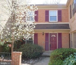 Building Photo - 3045 Federal Hill Dr