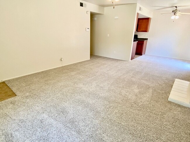 Foto del edificio - 3 Bedroom 2 Bathroom in Scottsdale