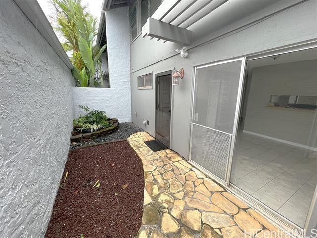 Building Photo - 47-279-279 Hui Iwa St