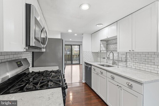 Foto del edificio - 5497 Endicott Ln