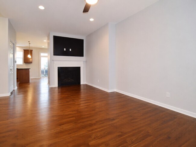 Foto del edificio - 1641 Dogwood Ln