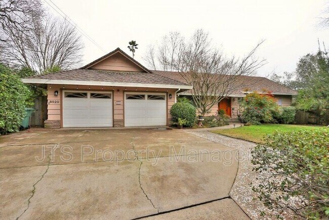 Building Photo - 8520 Emperor Dr