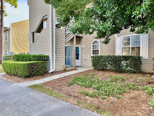 Building Photo - 733 Bragg Dr