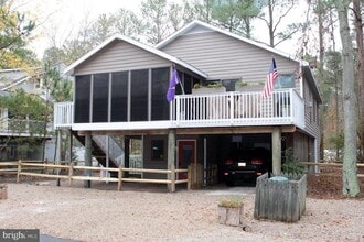 Building Photo - 417 Periwinkle Rd