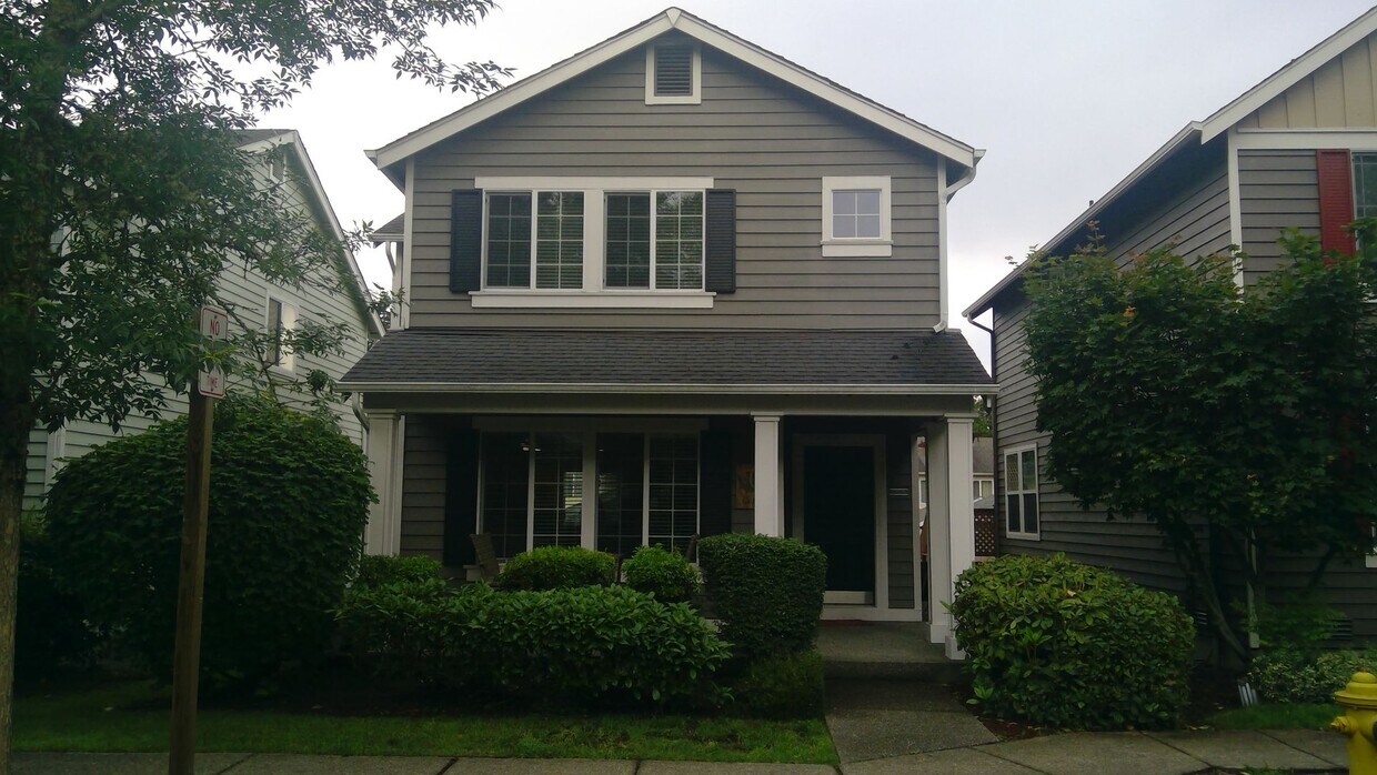 Primary Photo - Redmond Ridge Home