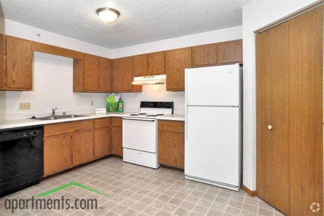 Kitchen - Stonegate Apartments