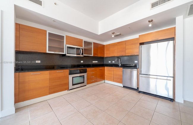 Foto del edificio - 3470 E Coast Ave