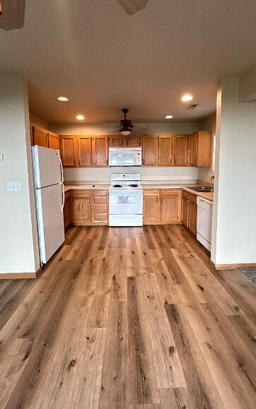 Foto del edificio - 16850B Huntington Ln