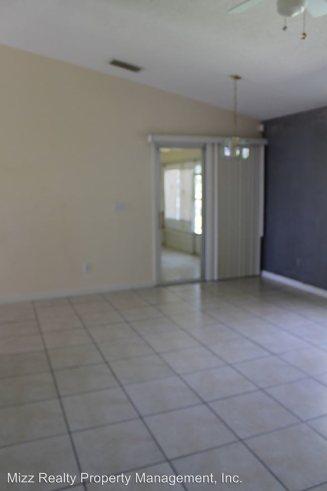 Foto del edificio - 2 br, 2 bath House - 612 Villa Ct.
