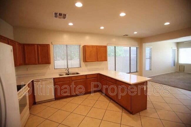 Foto del edificio - 13813 W Ventura St