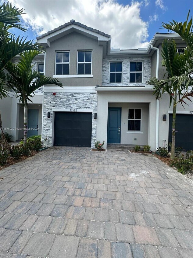 Primary Photo - 17182 SW 1st Ct