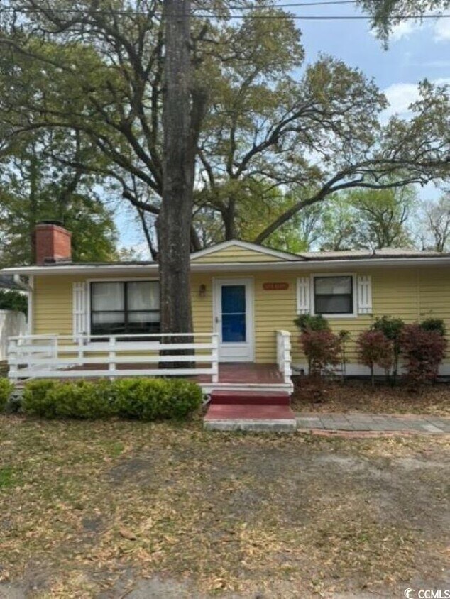 111 N Hollywood Dr, Surfside Beach, SC 29575 House Rental in Surfside