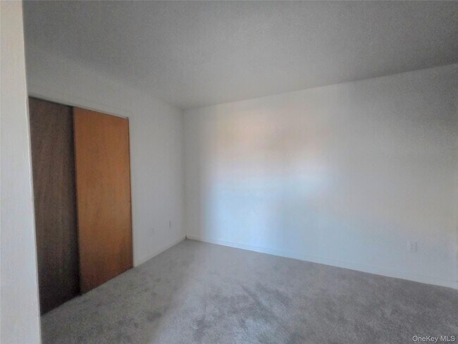 Foto del edificio - 8 Main St