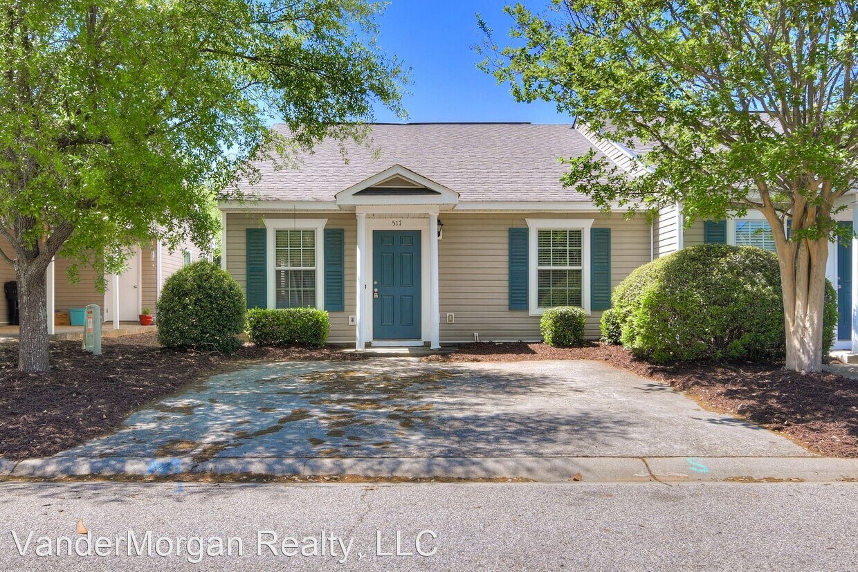 2 br, 2 bath House 517 Southern Hills Dr House for Rent in Evans