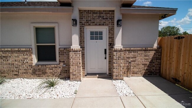 Foto del edificio - 25 E Jessamine Ave