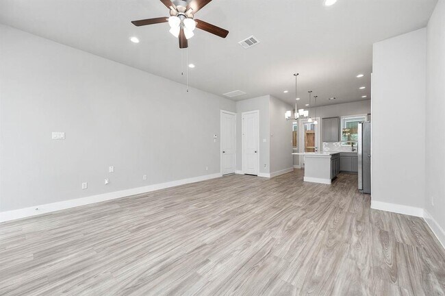 Foto del edificio - 9014 Lonestar River Ln