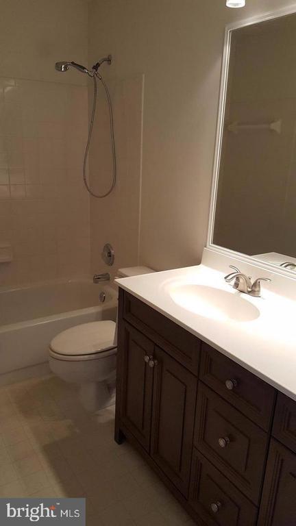 Foto del edificio - 8108 Madrillon Springs Ln