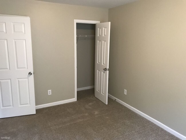 Foto del edificio - 4 br, 2 bath House - 528 Nelson Ave