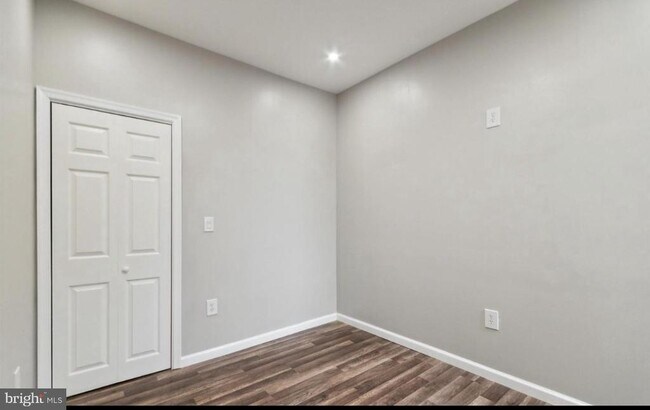 Foto del edificio - 5912 Old York Rd