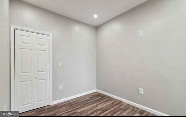 Foto del edificio - 5912 Old York Rd