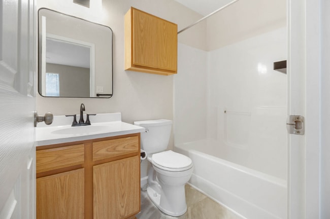 Foto del edificio - 1504 Cornerstone Ct