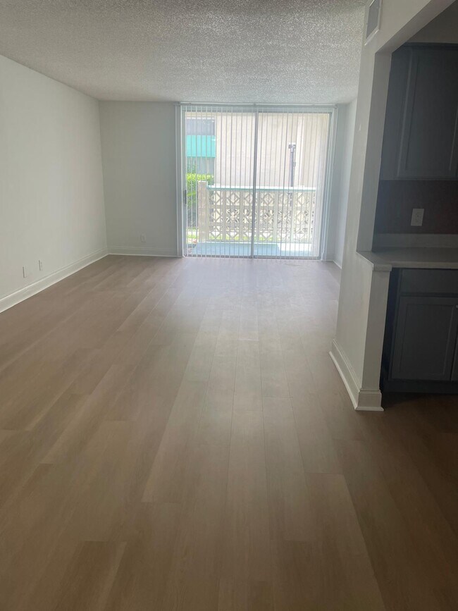 Foto del edificio - 2029 NW 46th Ave