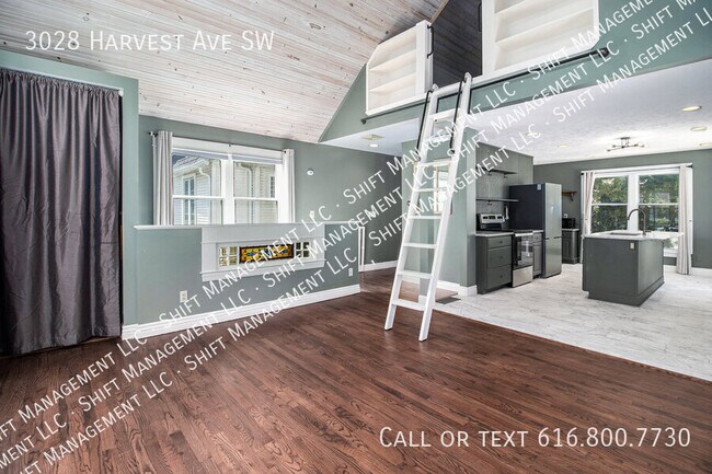 Foto del edificio - 3028 Harvest Ave SW
