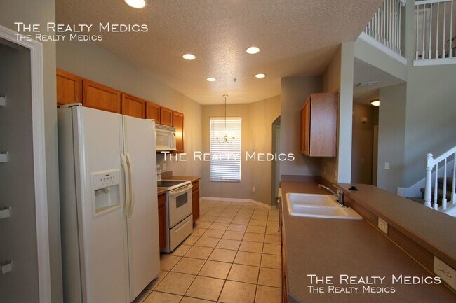 Building Photo - 673 Sandy Neck Ln