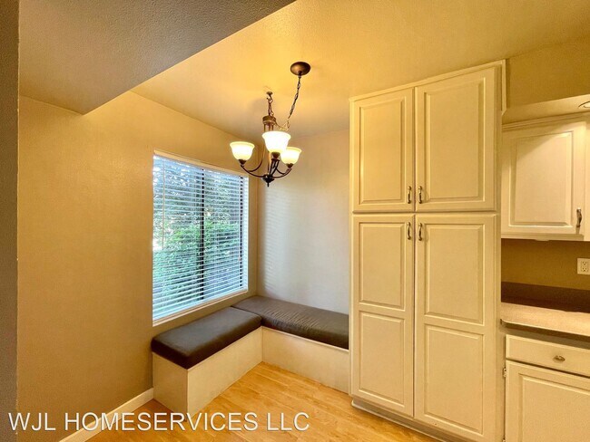 Building Photo - 1 br, 1 bath House - 6734 112th Ave NE Uni...