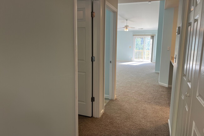 Building Photo - 6219 Michelas Bay Ln