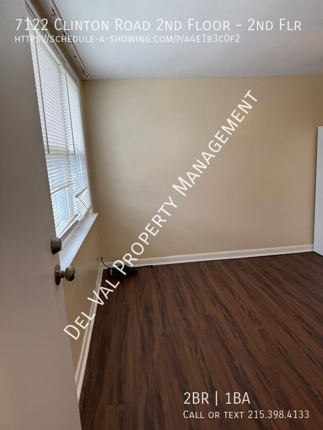 Foto del edificio - 7122 Clinton Rd