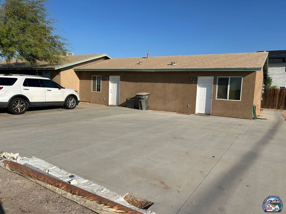 Foto principal - 605 W 3rd St